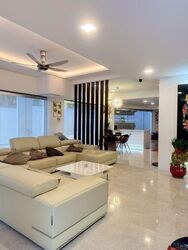 Straits Gardens (D27), Terrace #546882931
